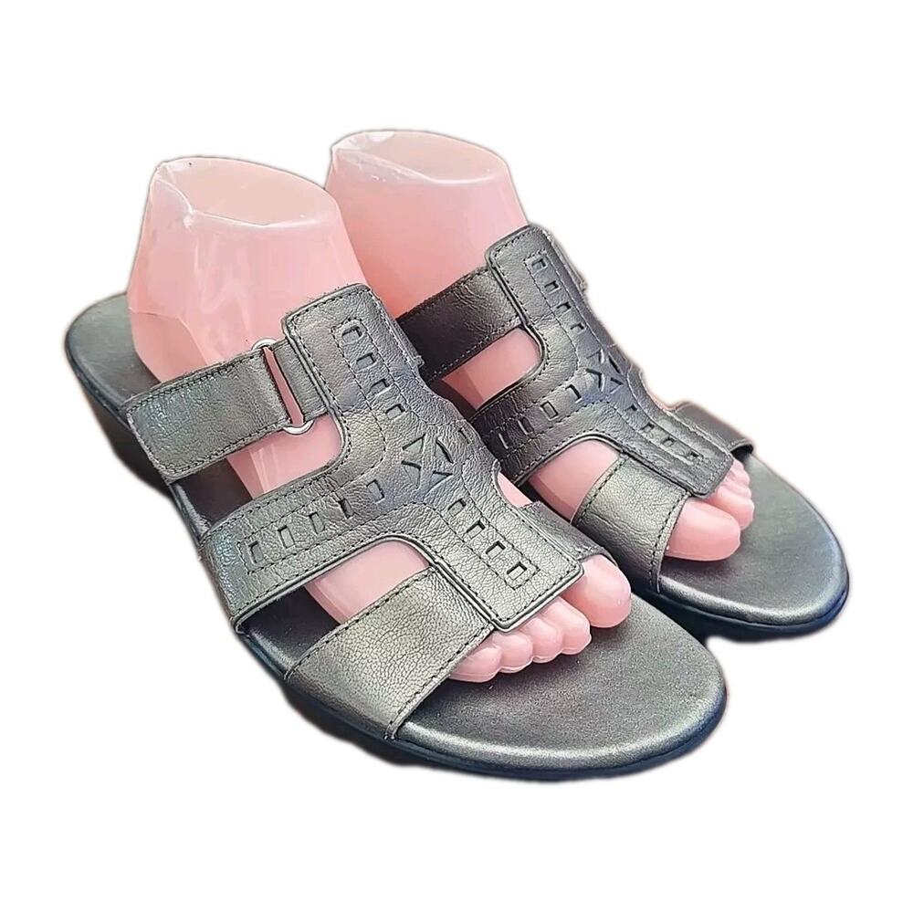 Clarks Bendables Ella Celtic‎ Silver Leather Slip On Slide Sandals Womans Sz 12M